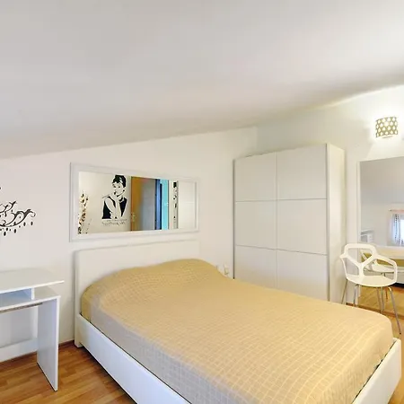 Apartments Prostin 70