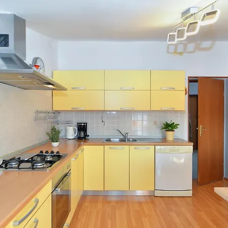 Apartments Prostin 70 Lägenhet