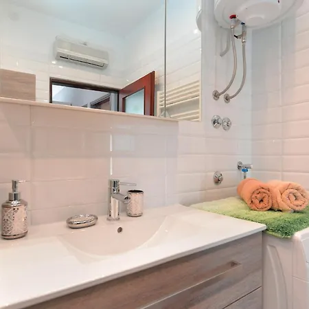 Apartments Prostin 70